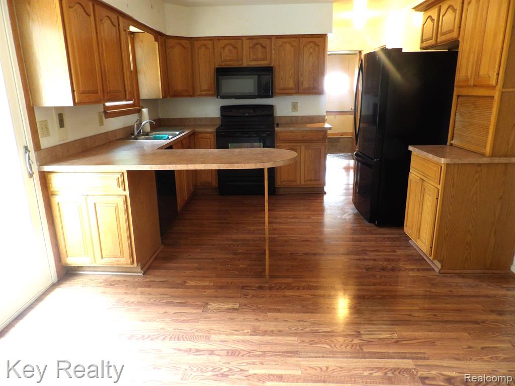 10060 Carpenter Road Milan, MI 48160 - Photo 16 of 37