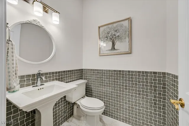 $4,750 | 77 Fountainhead Circle, Henderson, NV 89052