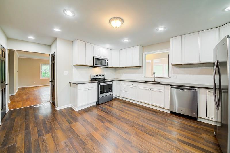 1141 Venetia Road Eighty Four, PA 15330 - Photo 7 of 25