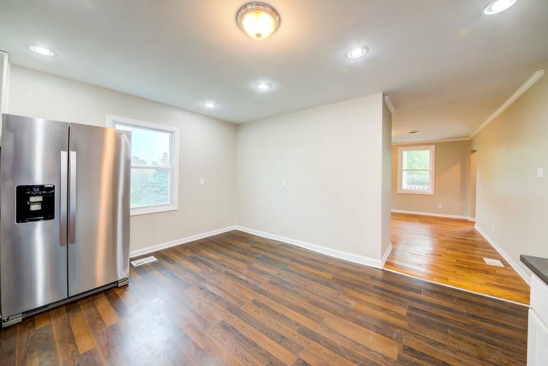 1141 Venetia Road Eighty Four, PA 15330 - Photo 8 of 25