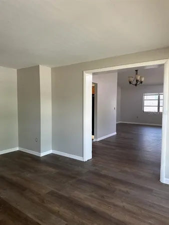 $1,995 | 6568 West Shore Circle, Tampa, FL 33616