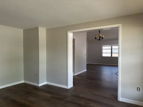 $1,995 | 6568 West Shore Circle, Tampa, FL 33616