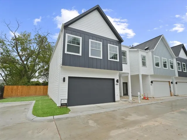 $2,350 | 4012 Northfield Lane, Houston, TX 77092