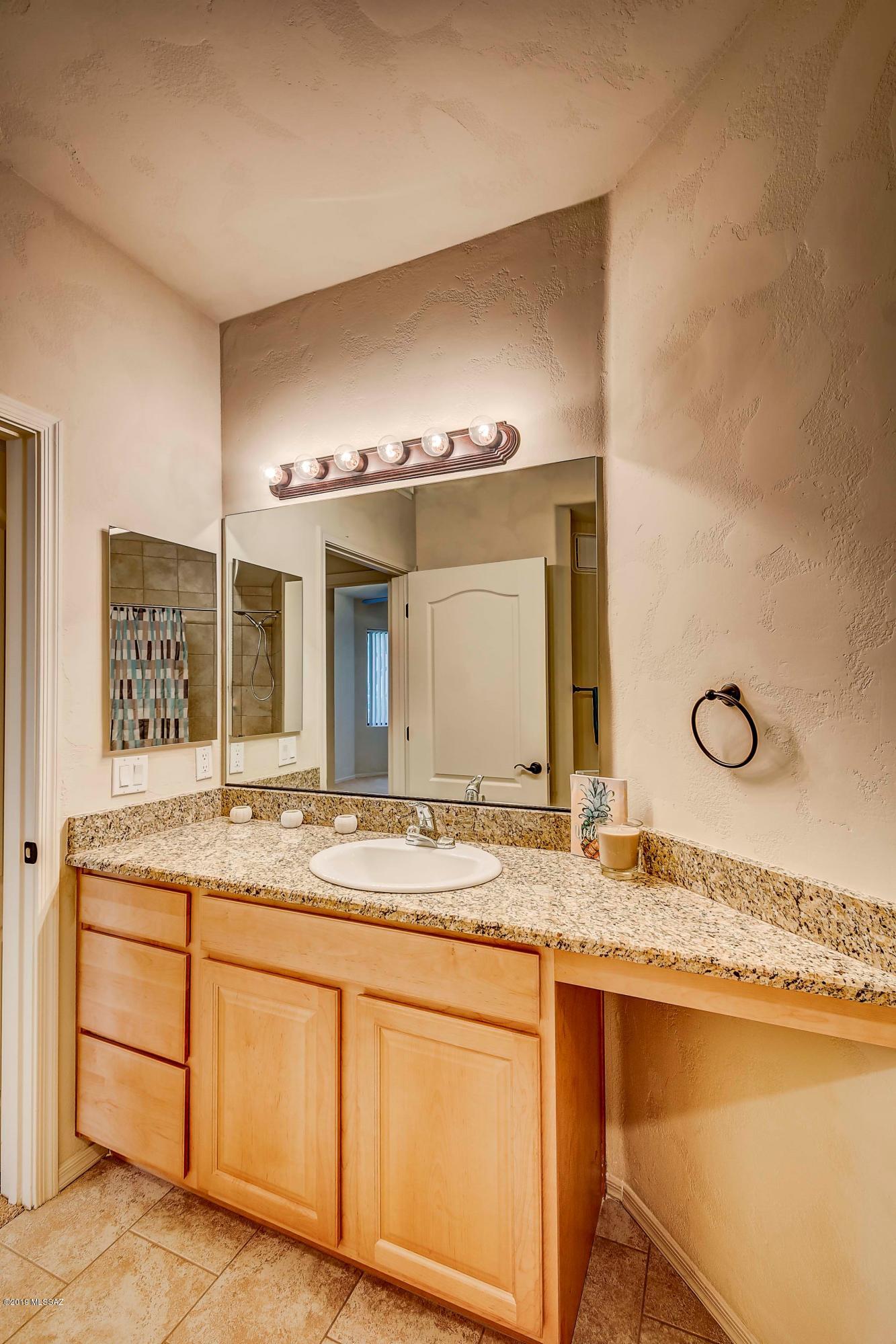 2550 East River Road, Unit 5103 Tucson, AZ 85718 - Photo 13 of 29