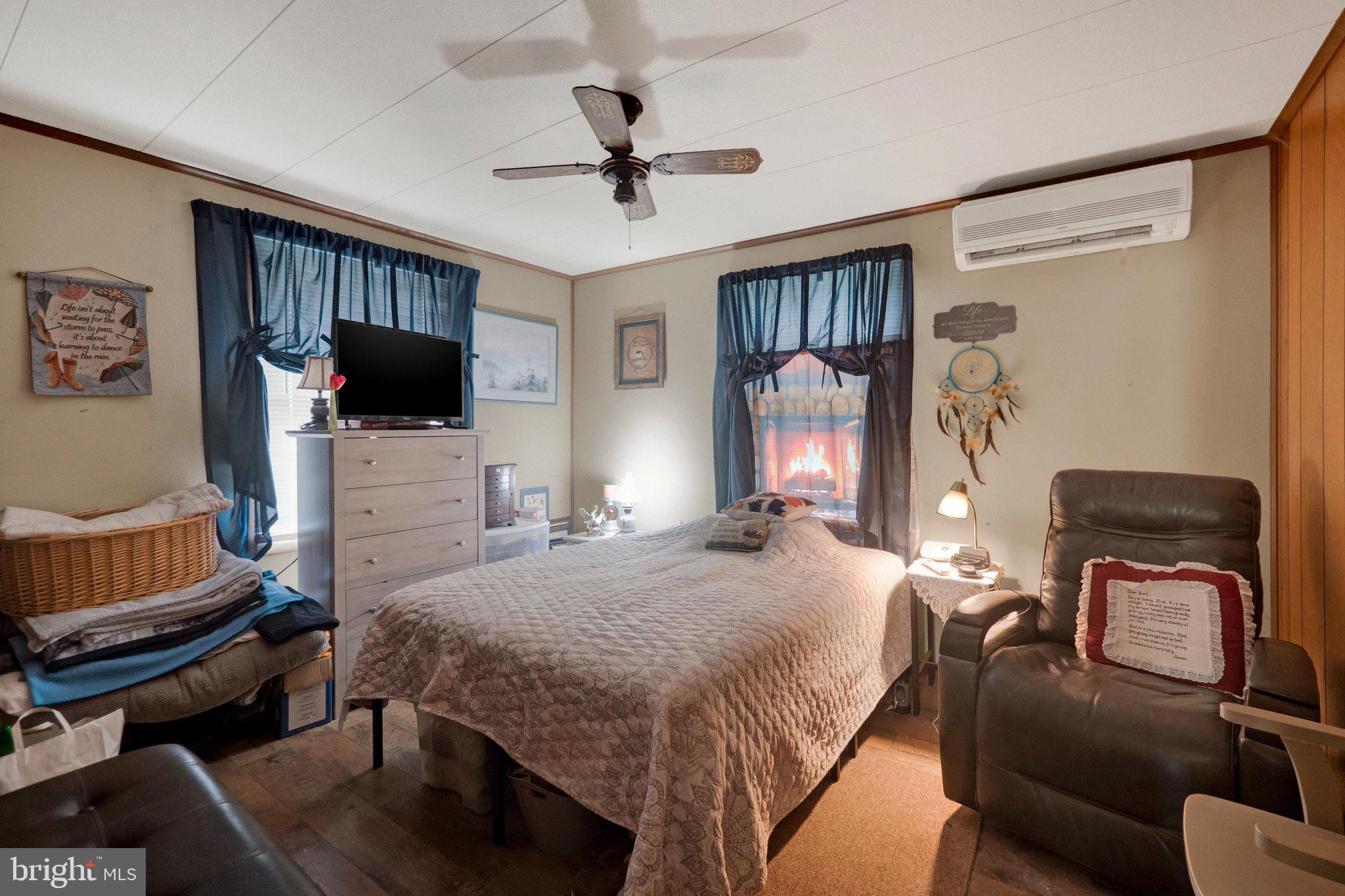 49 North Main Street Smithsburg, MD 21783 - Photo 10 of 17