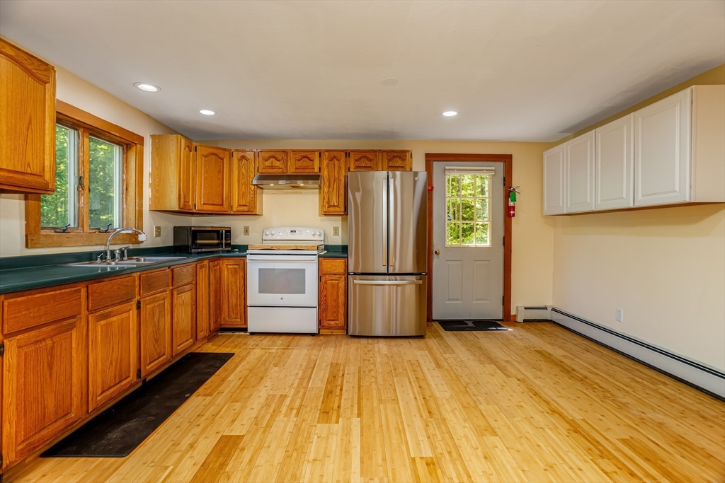 100 Stone Bridge Road Templeton, MA 01468 - Photo 3 of 29