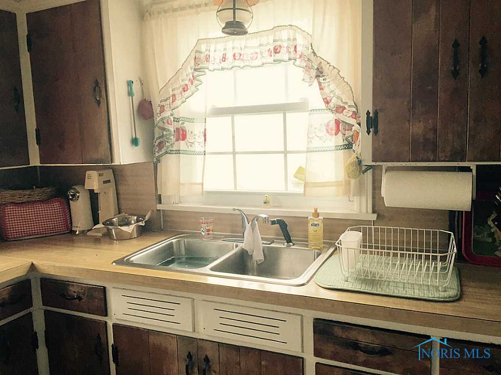 705 Independence Road Toledo, OH 43607 - Photo 7 of 19 Gallery Image 7