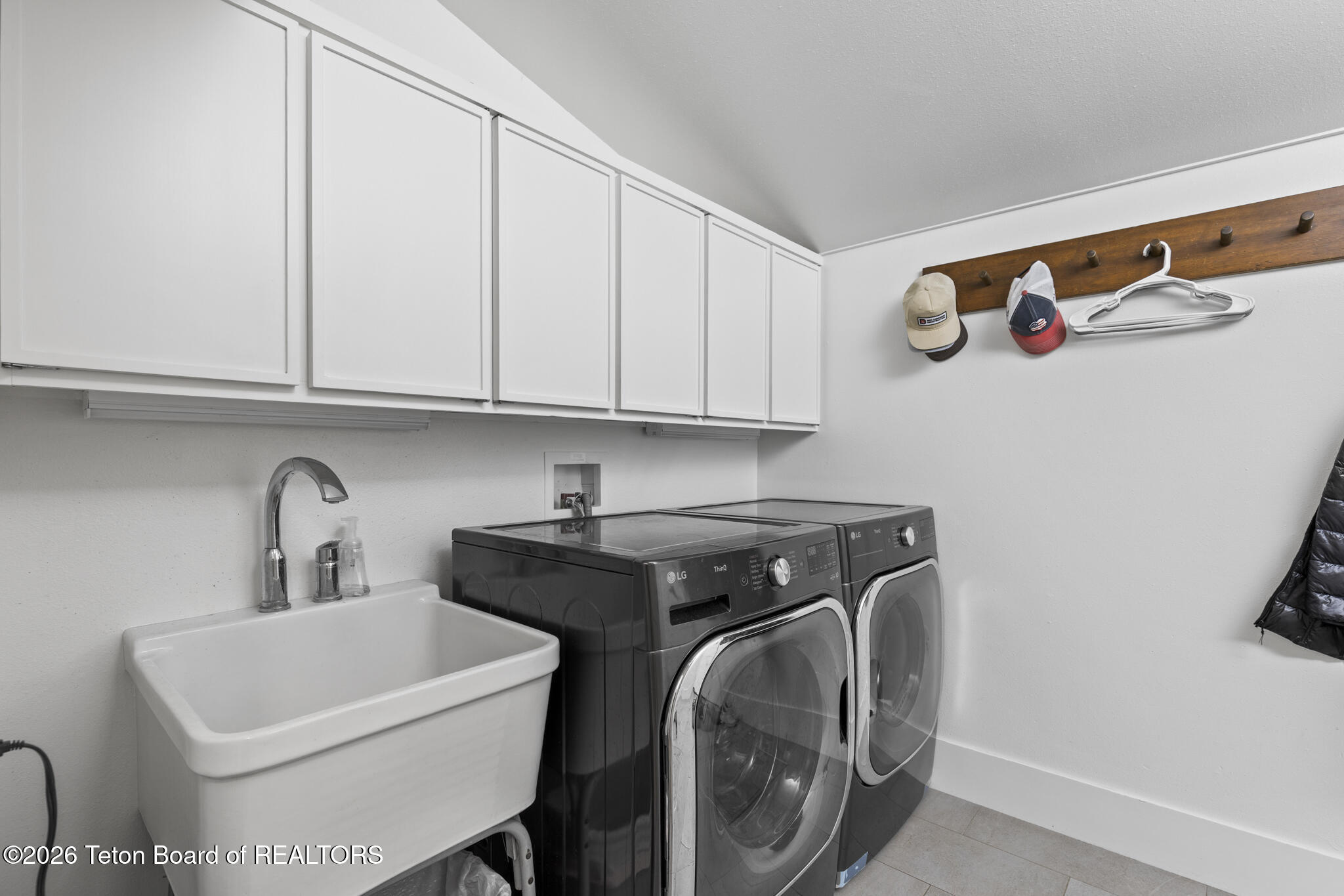 3650 North Meadow Road Jackson, WY 83001 - Photo 36 of 66 Mud/Laundry Room