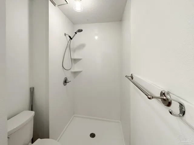 $2,000 | 10860 Berryhill Road, Pensacola, FL 32506