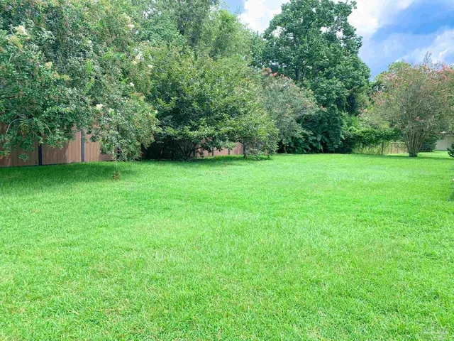 $2,000 | 10860 Berryhill Road, Pensacola, FL 32506