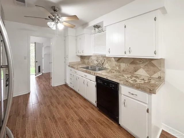 $2,000 | 10860 Berryhill Road, Pensacola, FL 32506