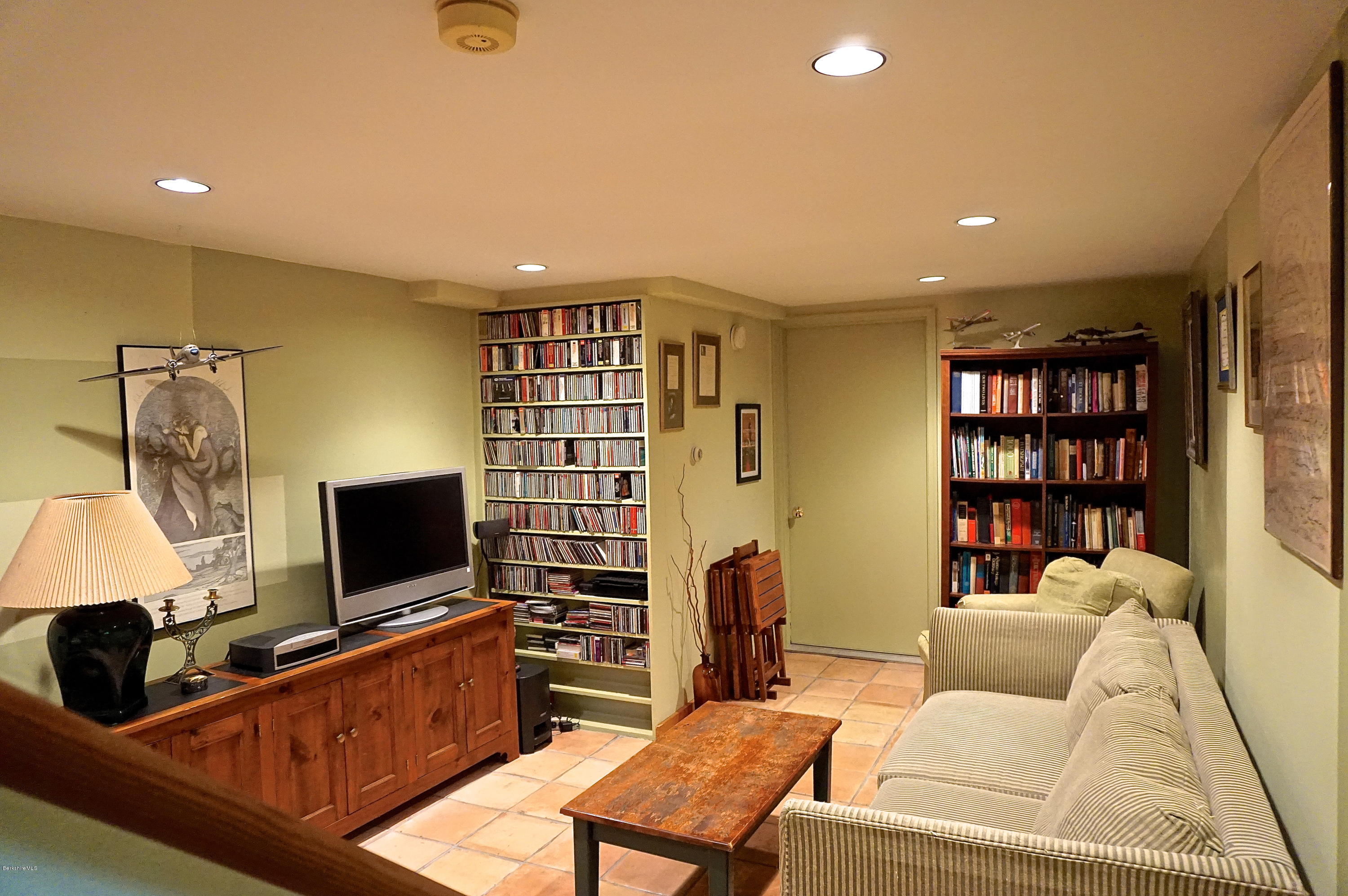 1004 Water Farm Road Sheffield, MA 01230 - Photo 8 of 13 Family/Media Room