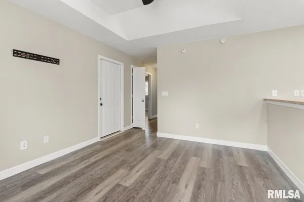 $1,600 | 3005 North Molleck Drive, Peoria, IL 61604