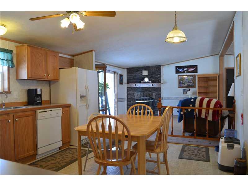 431 Bonniebrook Road Butler, PA 16002 - Photo 7 of 22 Kitchen.