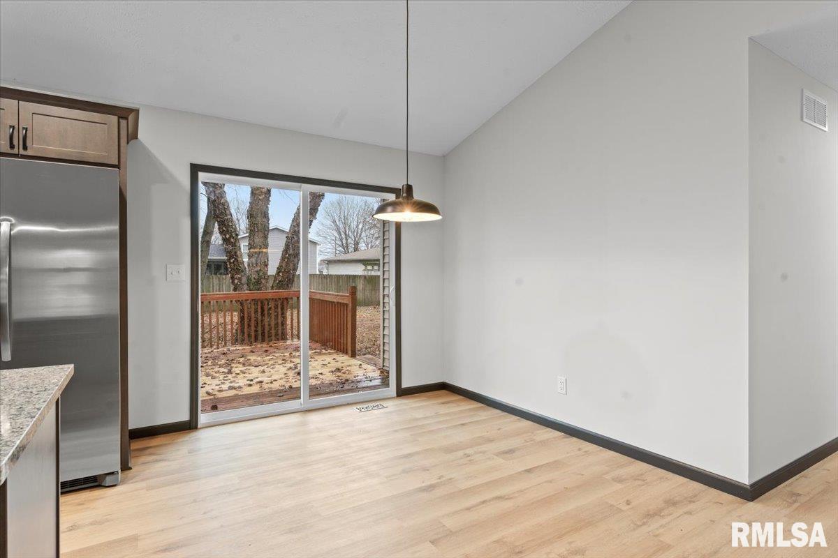 1112 Mildred Court Springfield, IL 62712 - Photo 13 of 31 Gallery Image 13