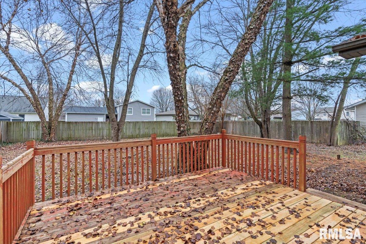 1112 Mildred Court Springfield, IL 62712 - Photo 27 of 31 Gallery Image 27