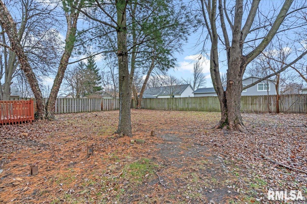 1112 Mildred Court Springfield, IL 62712 - Photo 29 of 31 Gallery Image 29
