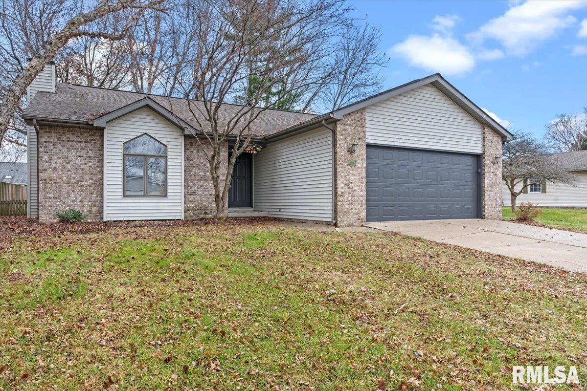 1112 Mildred Court Springfield, IL 62712 - Photo 4 of 31 Gallery Image 4