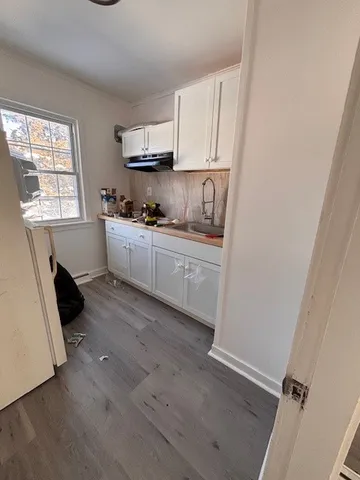 $3,000 | 137 Post Road, Westerly, RI 02891