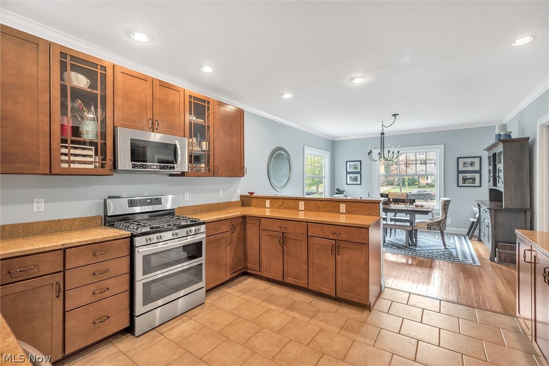 2929 Edgehill Road Cleveland, OH 44118 - Photo 13 of 35 Gallery Image 13