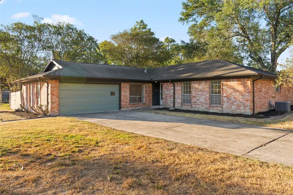 $2,100 | 19415 Enchanted Oaks Drive, Spring, TX 77388