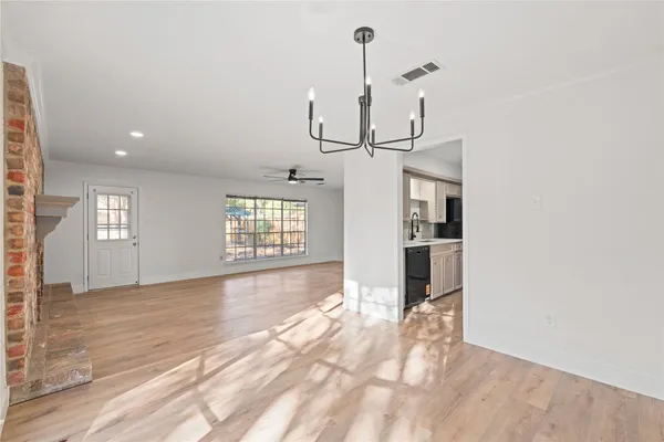 $2,100 | 19415 Enchanted Oaks Drive, Spring, TX 77388