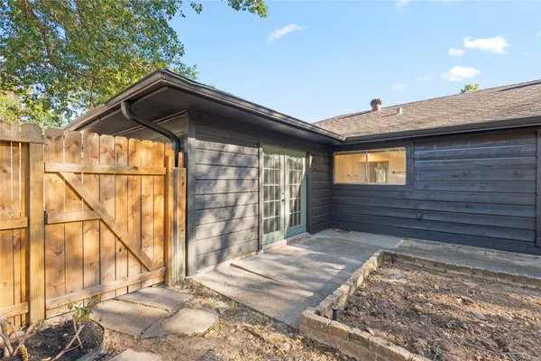 $2,100 | 19415 Enchanted Oaks Drive, Spring, TX 77388
