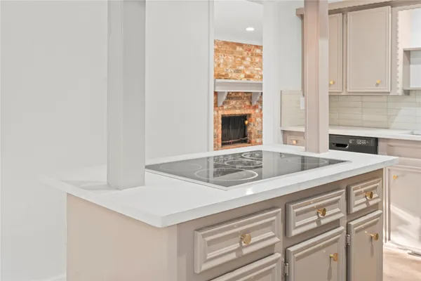 $2,100 | 19415 Enchanted Oaks Drive, Spring, TX 77388