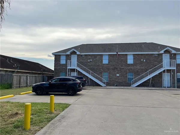 $850 | 1313 North Sal Street, Unit 4, Edinburg, TX 78541