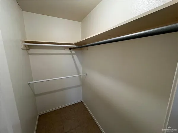 $850 | 1313 North Sal Street, Unit 4, Edinburg, TX 78541