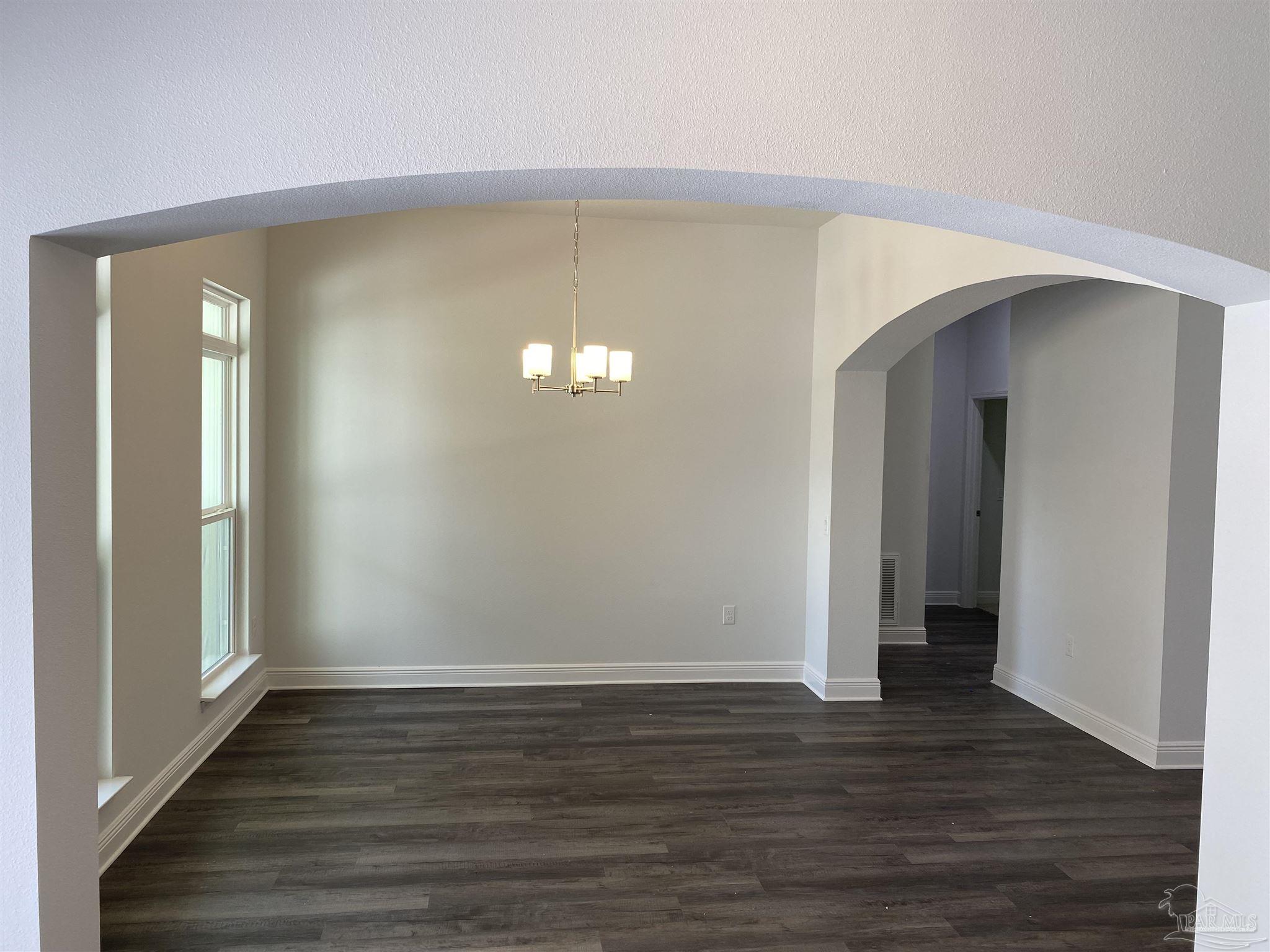 4753 West Lynn Road Milton, FL 32583 - Photo 4 of 16 Gallery Image 4