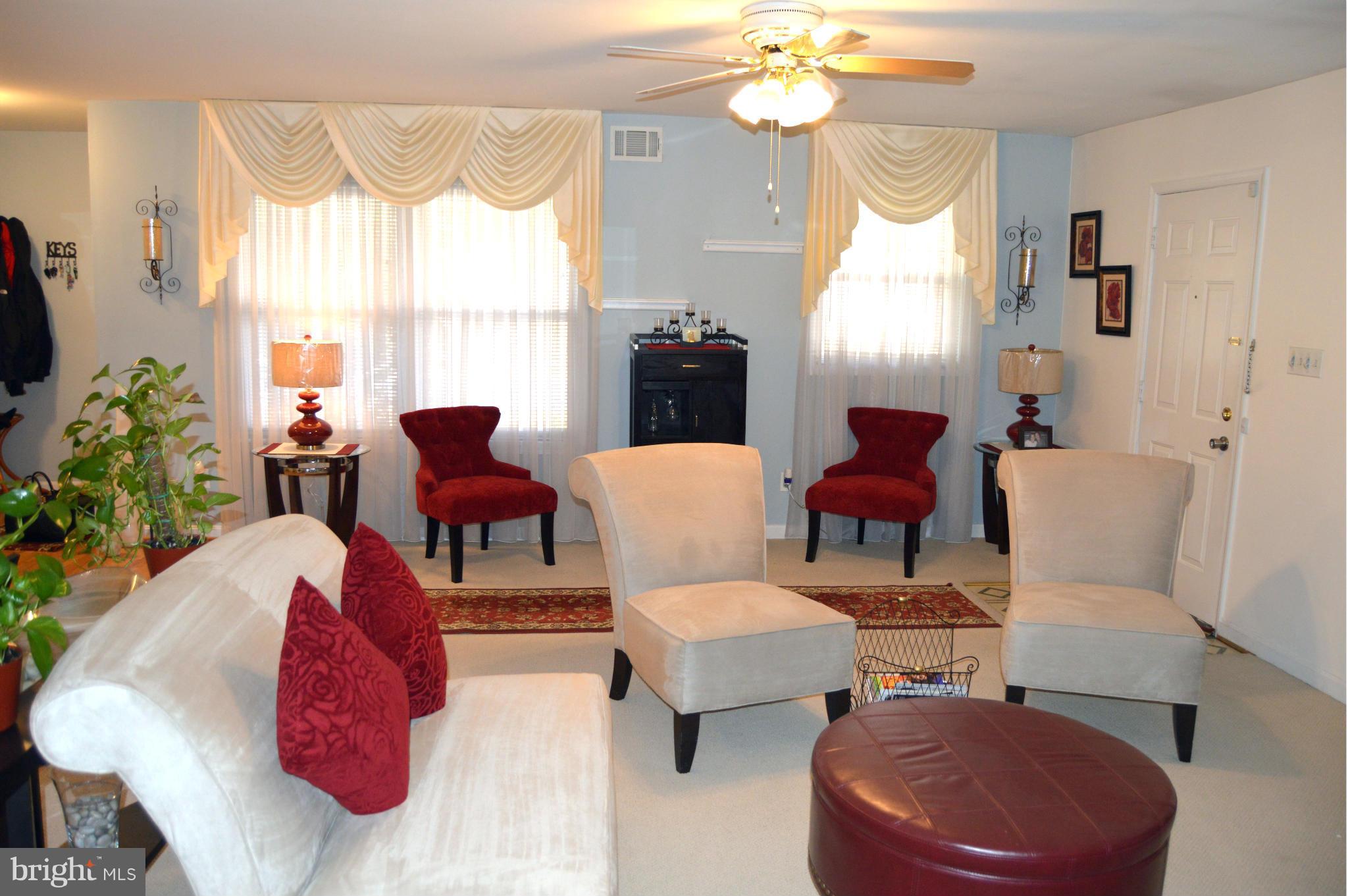 1125 Hamlin Road Waldorf, MD 20602 - Photo 7 of 30 Living Room