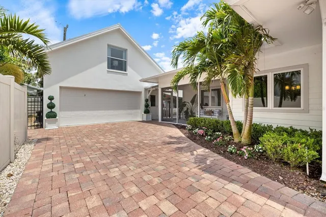 $1,899,000 | 1841 Datura Street, Sarasota, FL 34239
