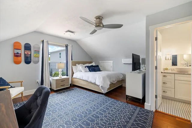 $1,899,000 | 1841 Datura Street, Sarasota, FL 34239