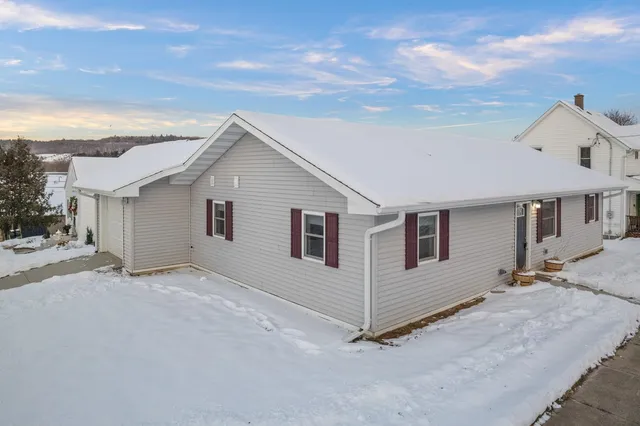 $239,000 | 119 West Hall Street, Kendall, WI 54638