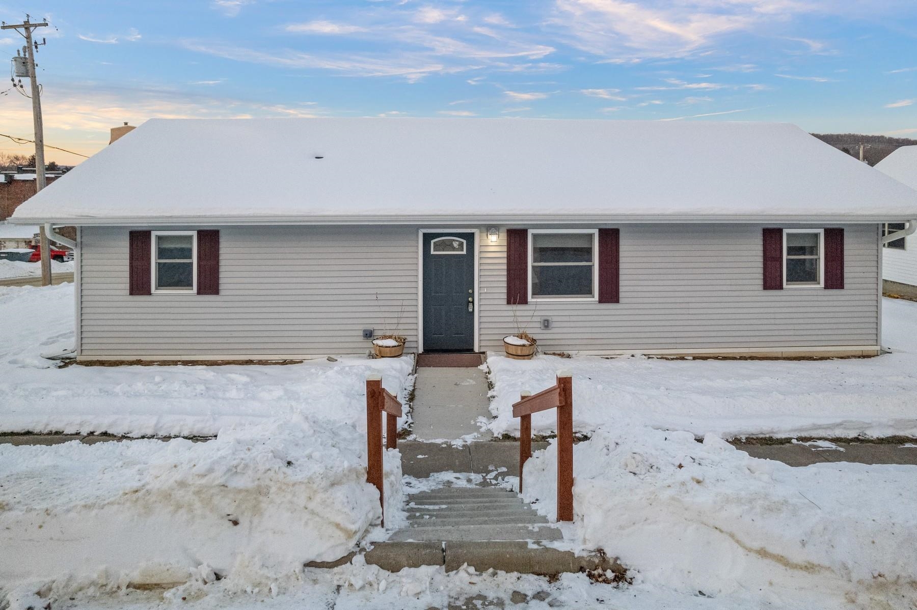 119 West Hall Street Kendall, WI 54638 - Photo 4 of 23