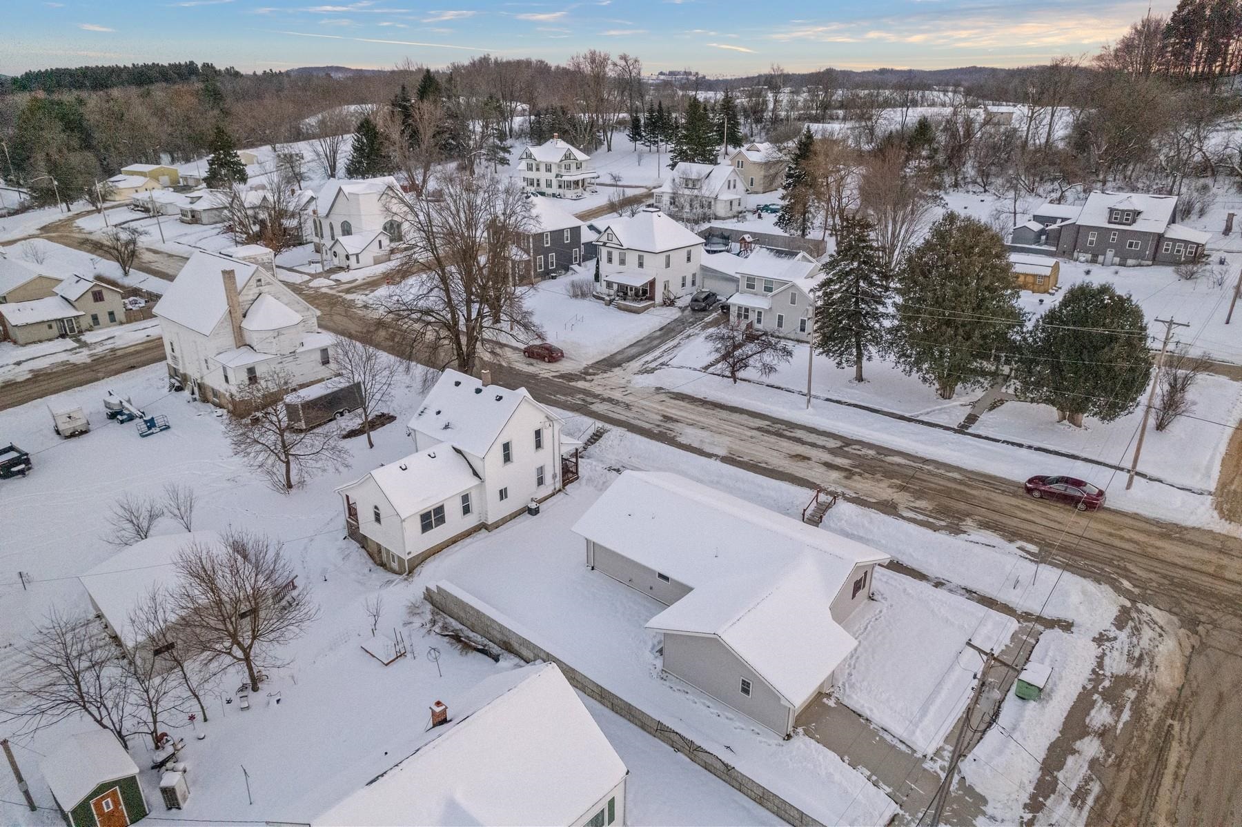 119 West Hall Street Kendall, WI 54638 - Photo 8 of 23
