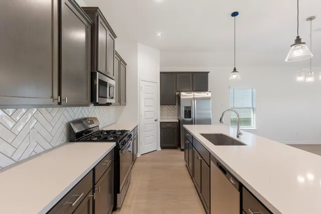 $2,100 | 11832 Whirlaway Drive, Willis, TX 77318