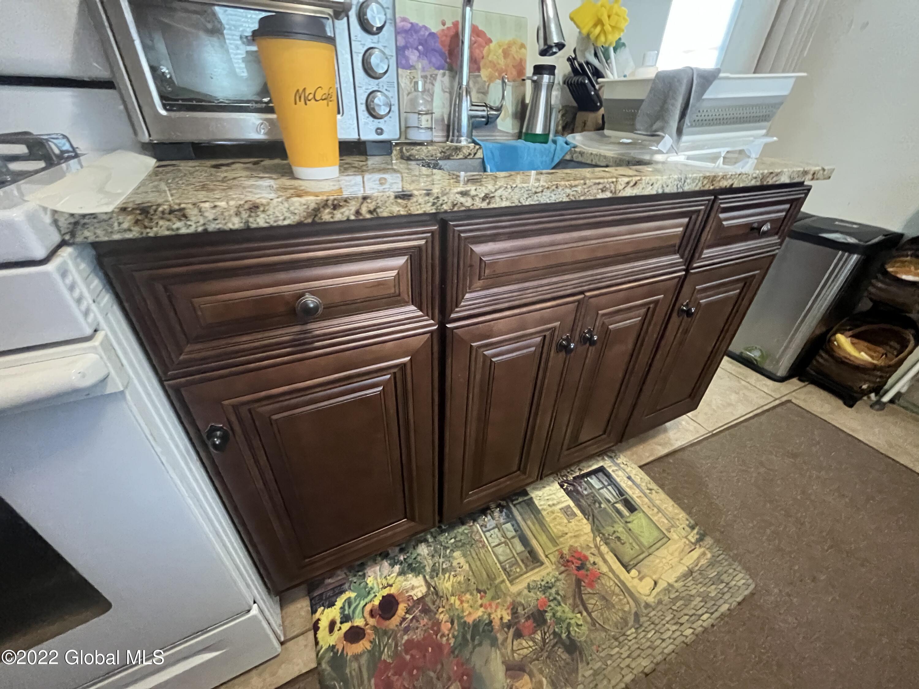 2902 Coniston Road Schenectady, NY 12304 - Photo 7 of 26 8873D5EE-95D8-4701-A26C-405441C7714A