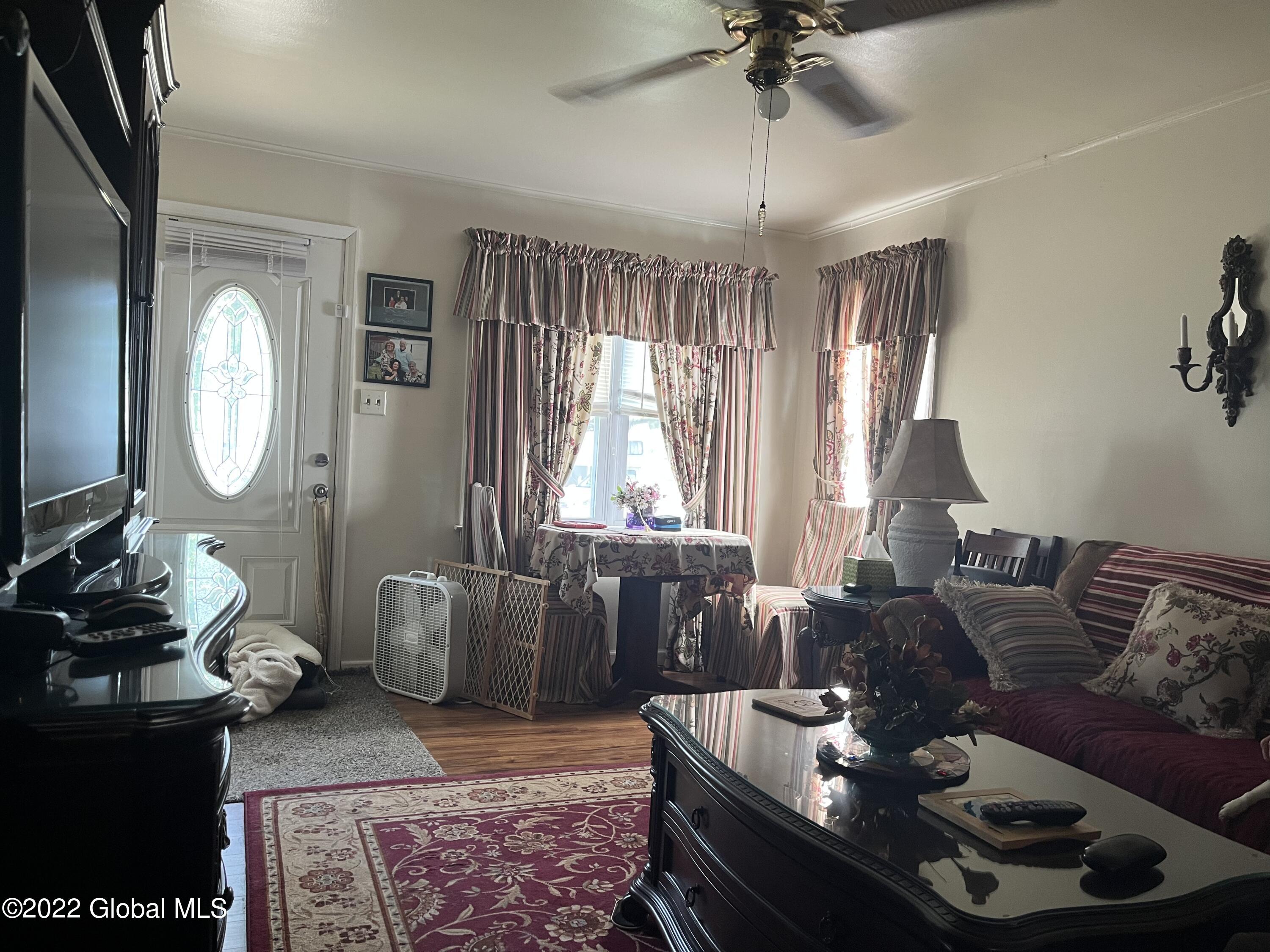 2902 Coniston Road Schenectady, NY 12304 - Photo 10 of 26 E3D0685D-CC6C-489E-8CB0-D50E6DAB44E9