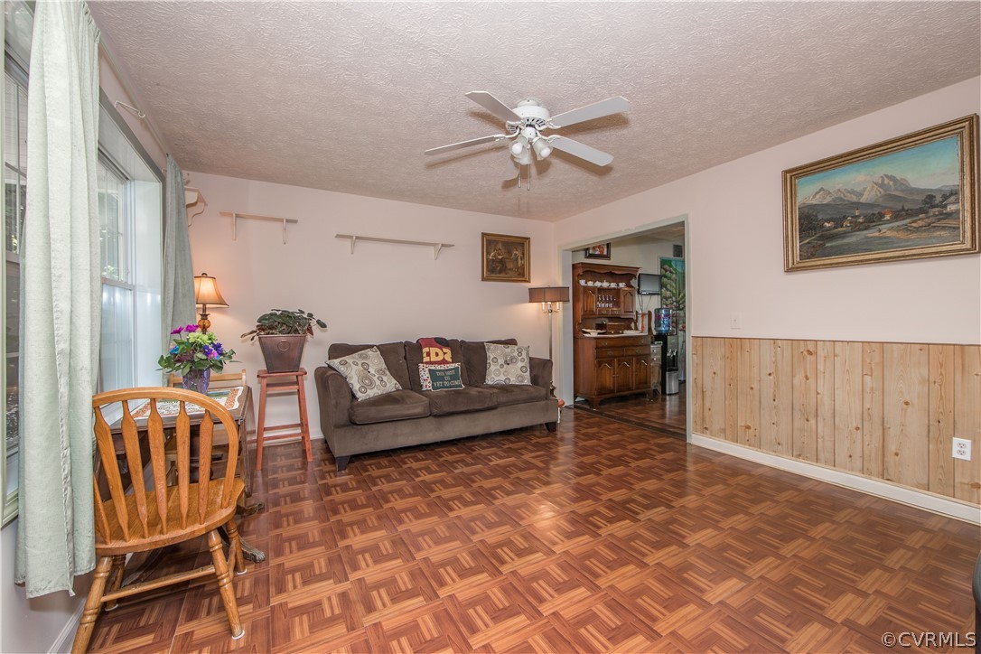 2257 Batterson Road Powhatan, VA 23139 - Photo 12 of 29 Gallery Image 12