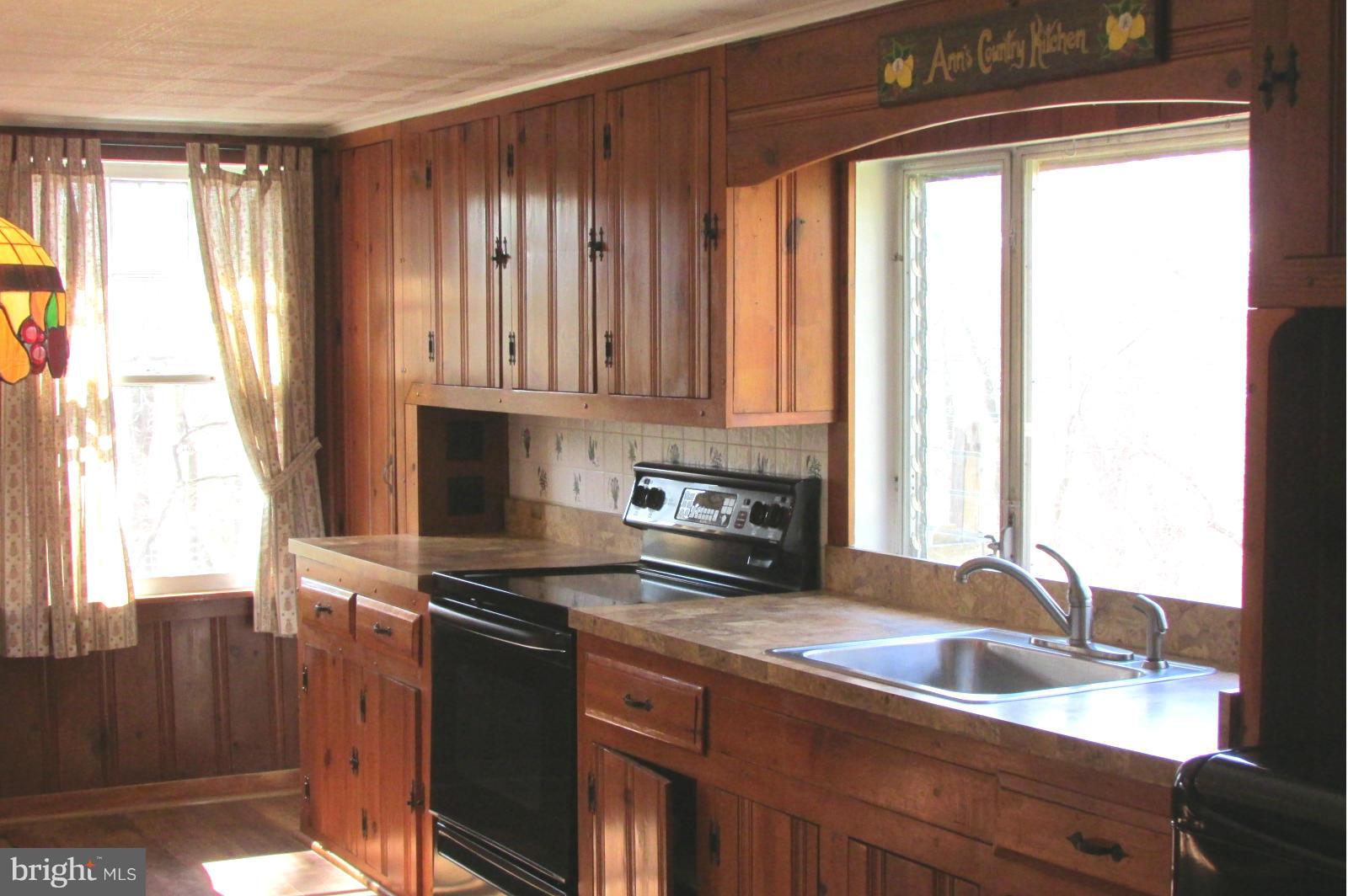 5520 Sweet Air Road Baldwin, MD 21013 - Photo 4 of 16 Kitchen