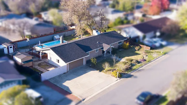 $404,900 | 2850 Oakview Drive, Redding, CA 96002