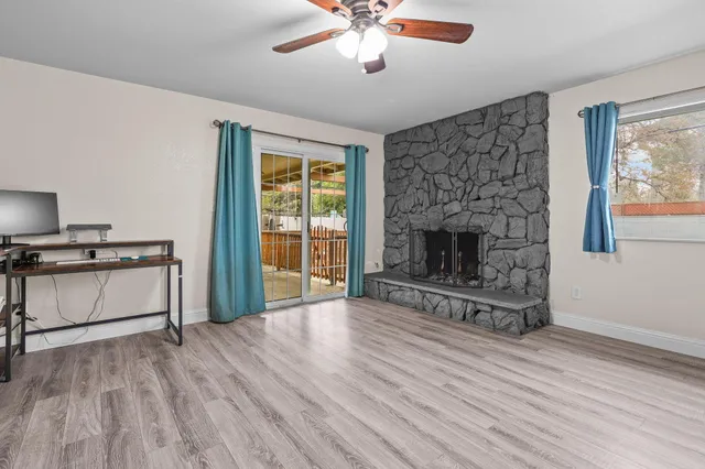 $404,900 | 2850 Oakview Drive, Redding, CA 96002