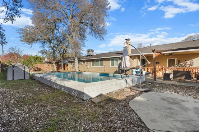 $404,900 | 2850 Oakview Drive, Redding, CA 96002