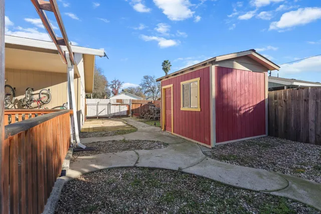 $404,900 | 2850 Oakview Drive, Redding, CA 96002