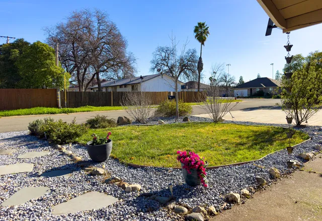 $404,900 | 2850 Oakview Drive, Redding, CA 96002