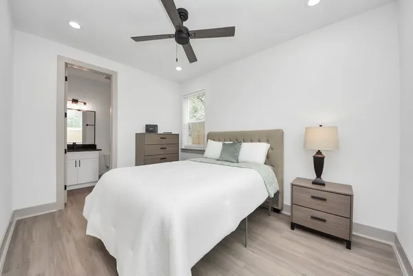 $2,490 | 5304 Kindred Garden Lane, Unit B, Houston, TX 77091