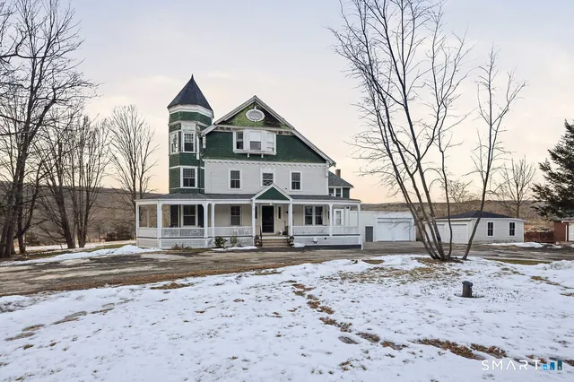 $1,800 | 270 Cherry Brook Road, Unit 3, Canton, CT 06019