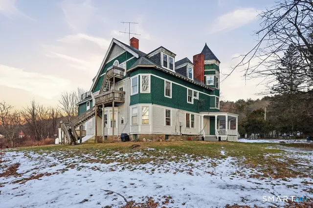 $1,800 | 270 Cherry Brook Road, Unit 3, Canton, CT 06019